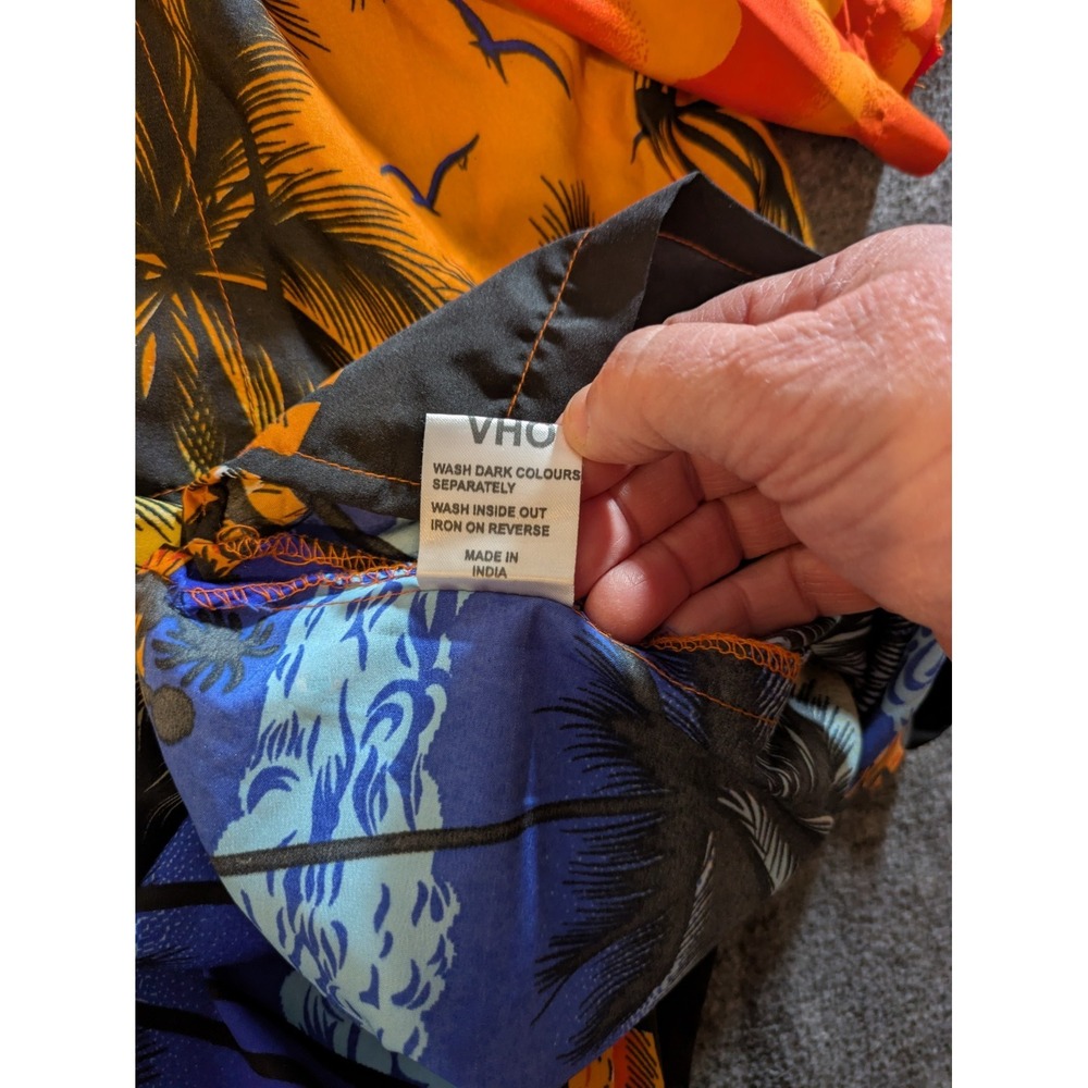 VHO Shirt Mens Button Up Size XL Palm Print  Terivoile  Colorful Hawaiian Shirt - Picture 7 of 9